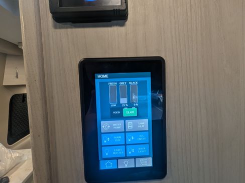 Used 2020 Mercedes-Benz Sprinter 2500 image 16