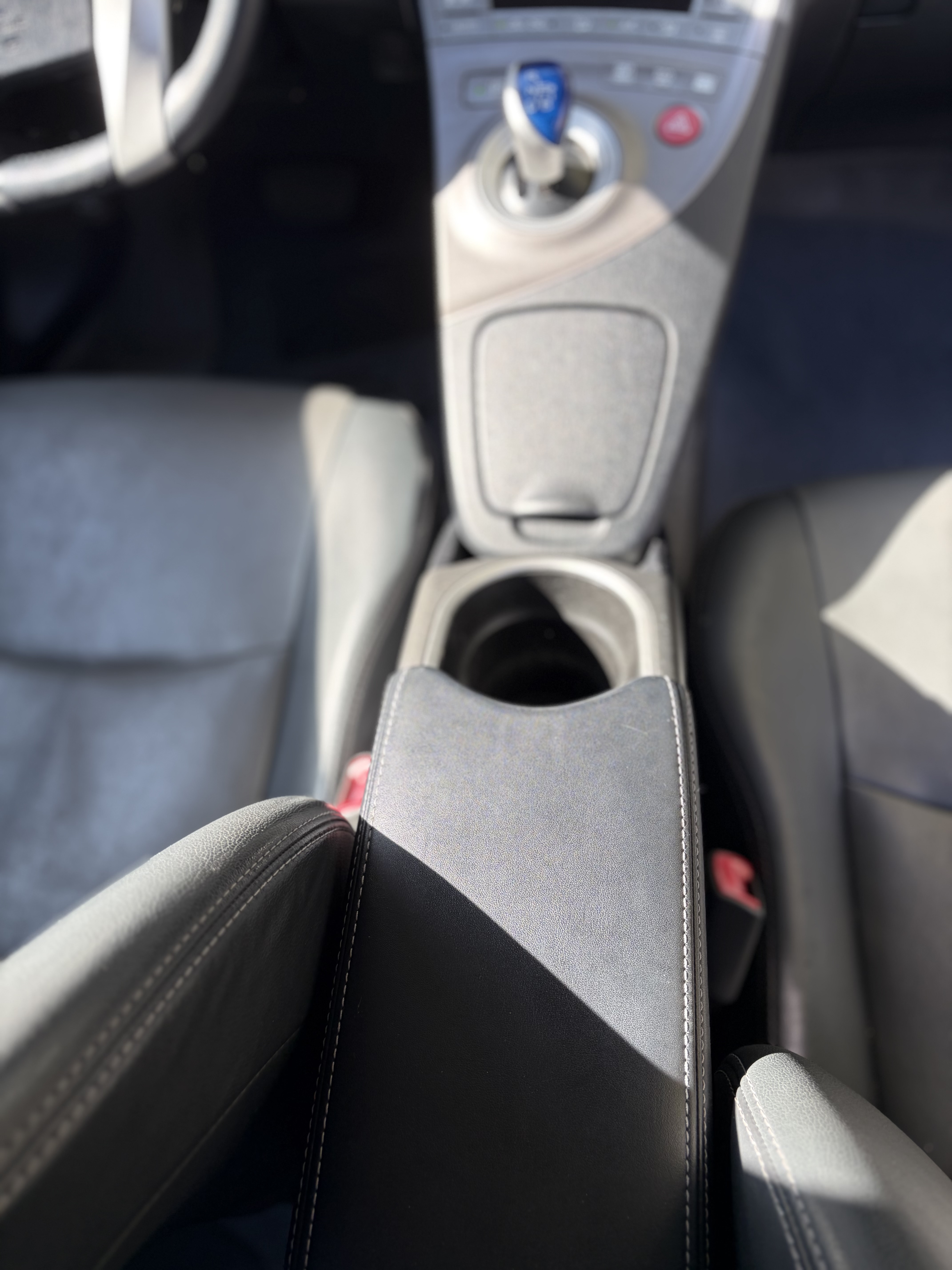 Used 2013 Toyota Prius Five FWD image 17