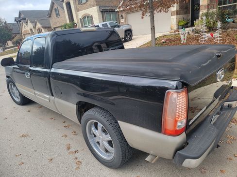 Used 2003 Chevrolet Silverado 1500 LS image 11