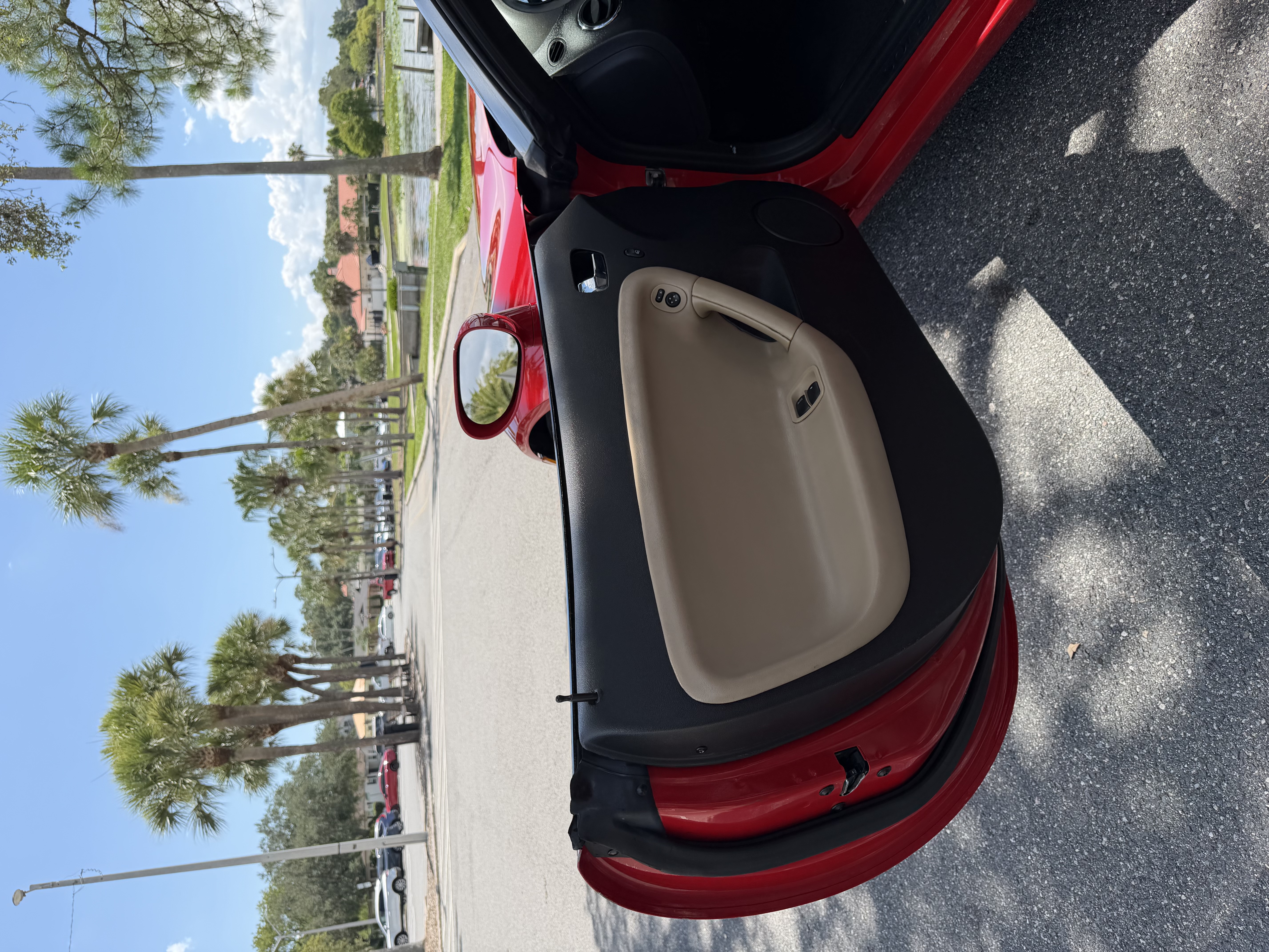 Used 2008 Pontiac Solstice Convertible w/ Premium Package RWD image 22