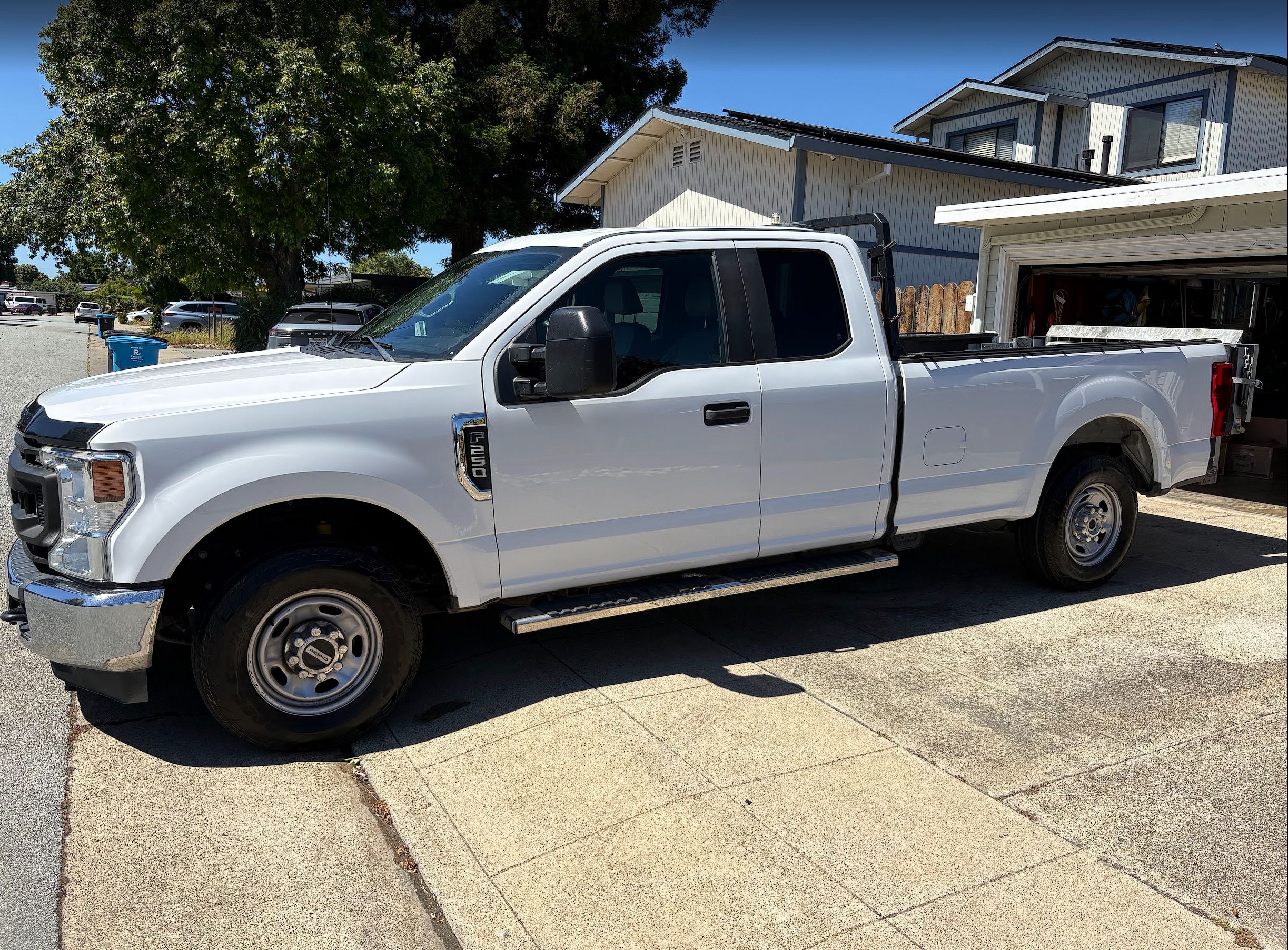 Used 2021 Ford F250 XL w/ Power Equipment Group RWD image 1