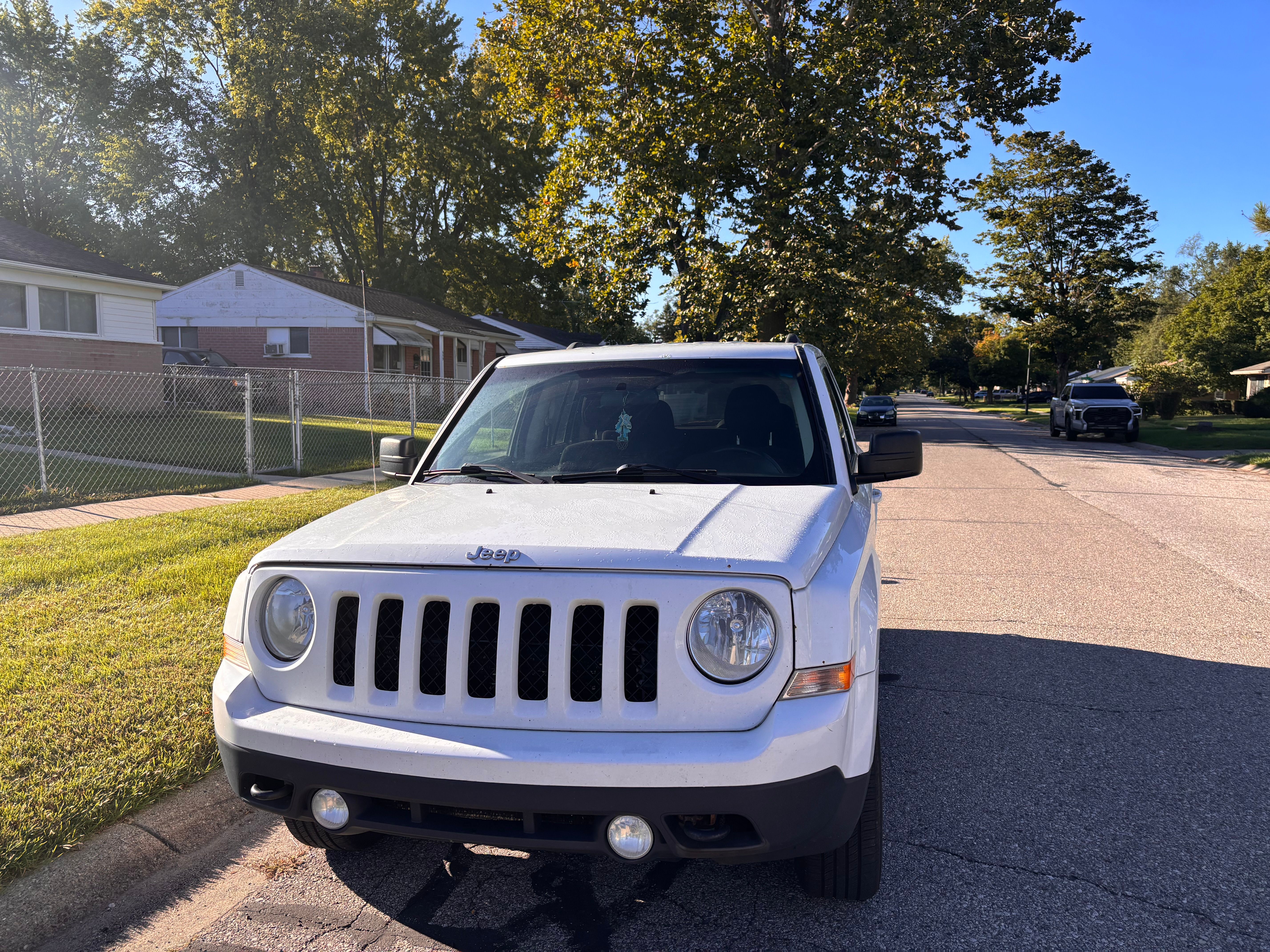 Used 2015 Jeep Patriot Latitude w/ All Weather Capability Group AWD/4WD image 1