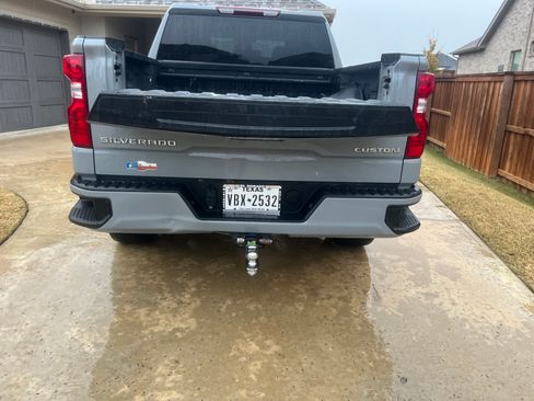 Used 2024 Chevrolet Silverado 1500 Custom image 5