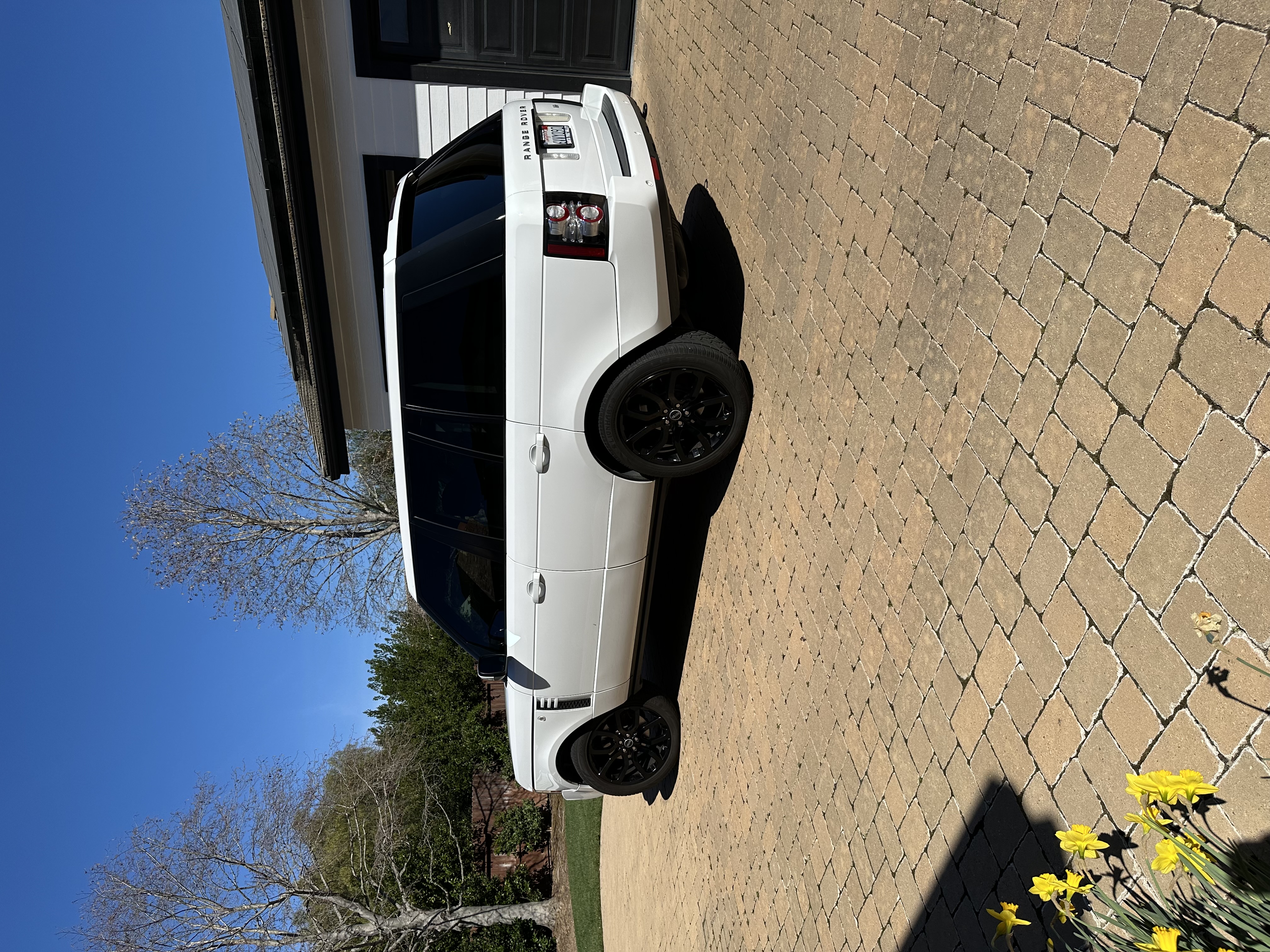 Used 2012 Land Rover Range Rover HSE AWD/4WD image 13