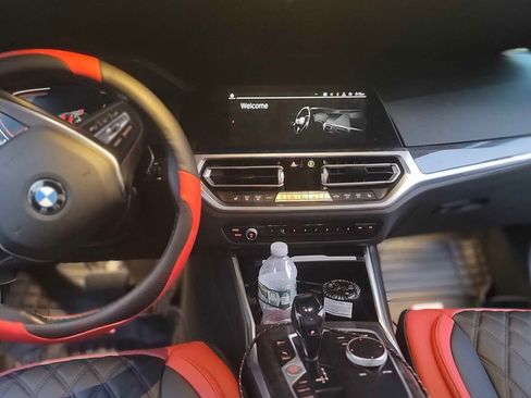 Used 2020 BMW 330i Sedan w/ Convenience Package image 2