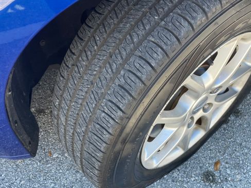 Used 2018 Chrysler Pacifica LX image 12