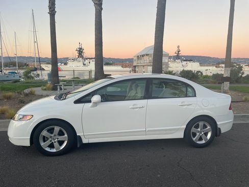 Used 2008 Honda Civic EX image 2