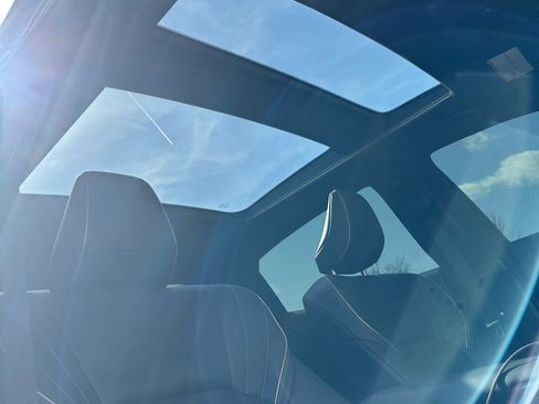 Used 2025 Toyota Crown Platinum image 15