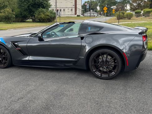 Used 2017 Chevrolet Corvette Grand Sport image 12