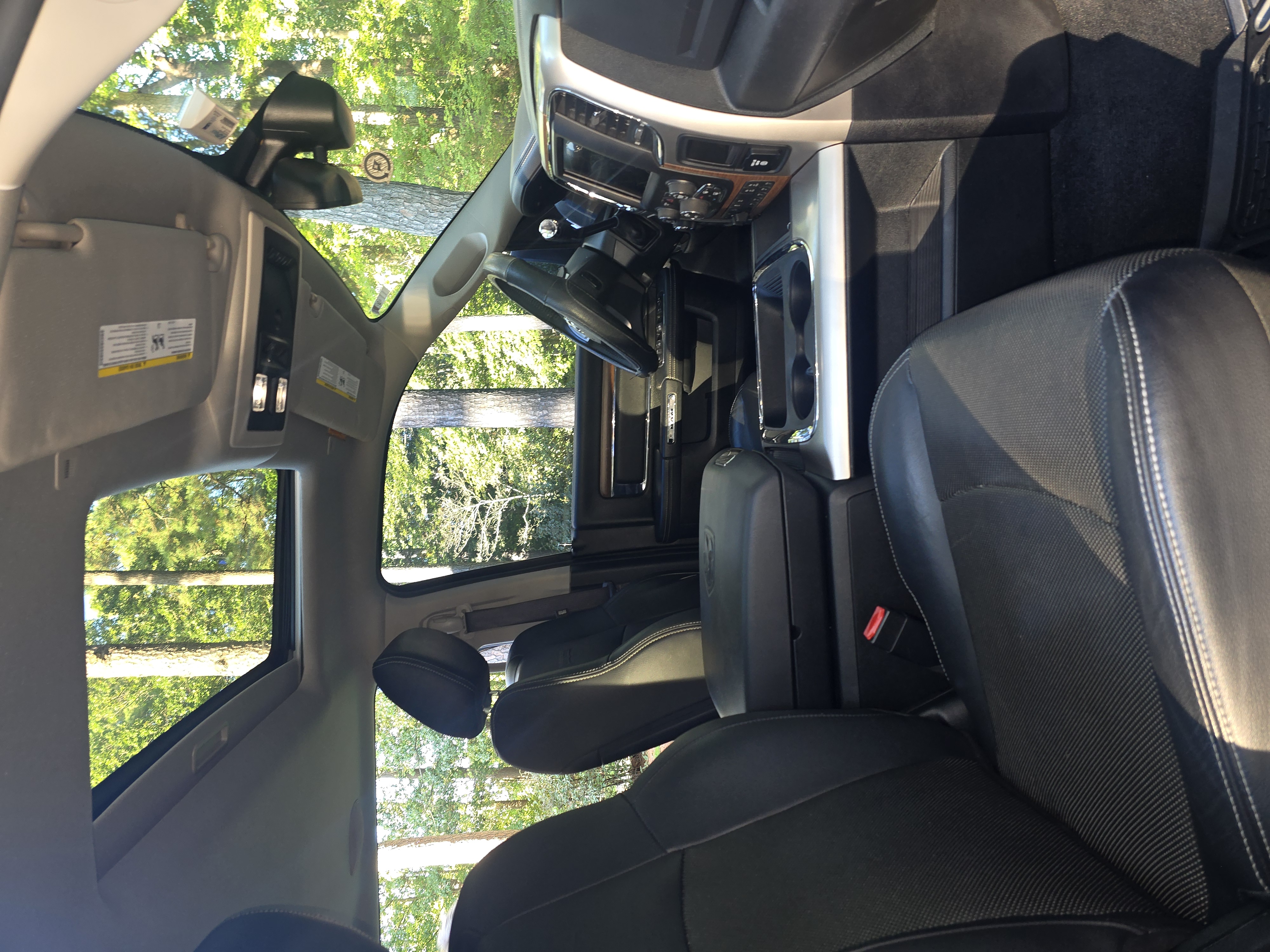 Used 2017 RAM 2500 Laramie w/ Snow Chief Group AWD/4WD image 19