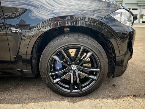 Used 2015 BMW X6 M image 26