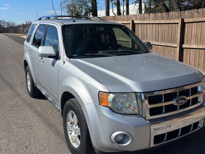Used 2011 Ford Escape Limited w/ 301A Rapid Spec Order Code