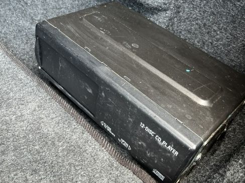Used 2001 Cadillac Eldorado Touring FWD image 20