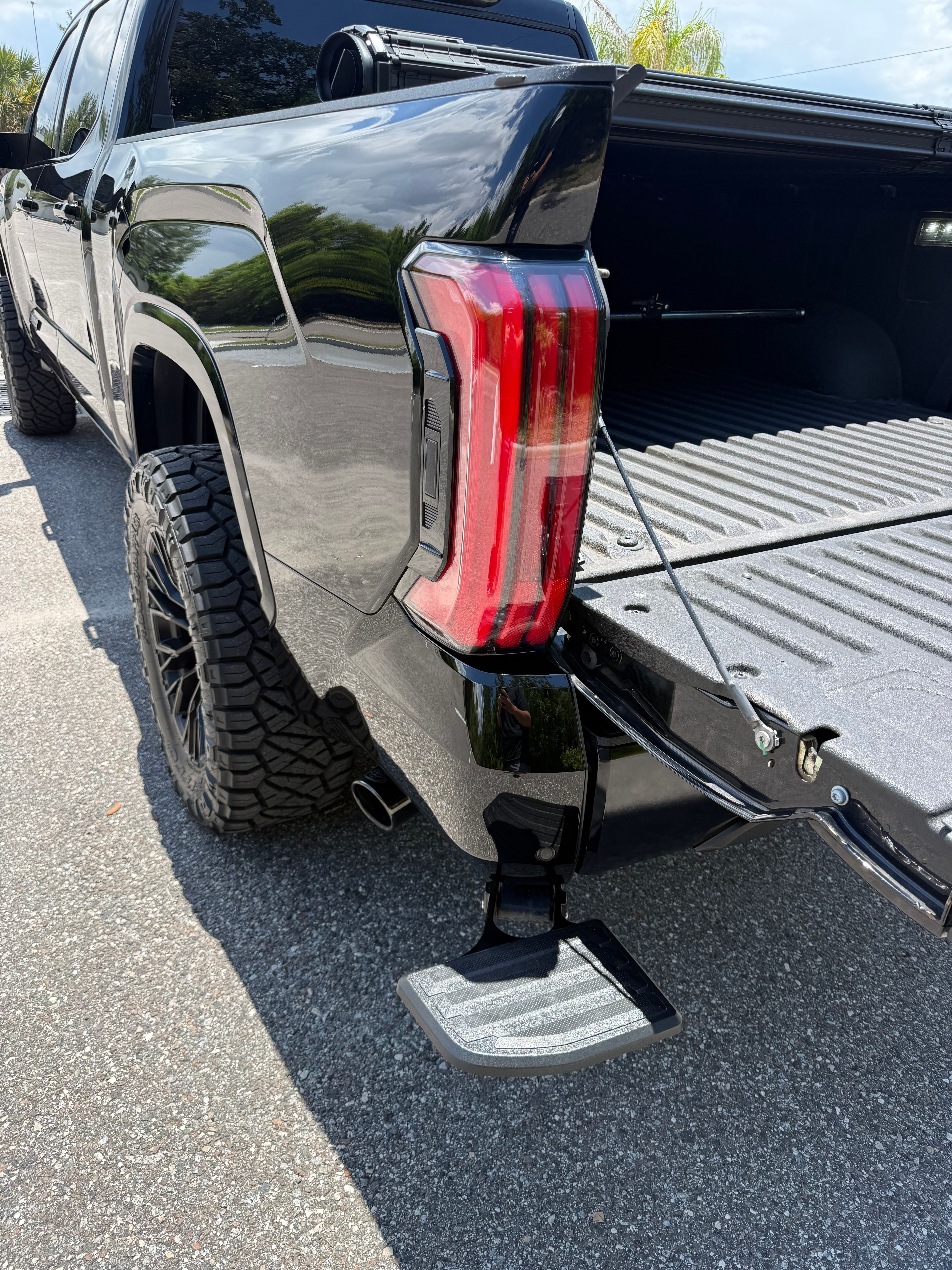 Used 2023 Toyota Tundra Platinum AWD/4WD image 10