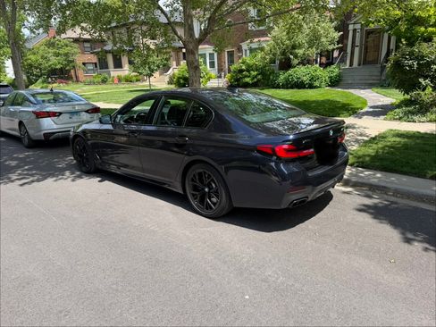 Used 2021 BMW M550i xDrive w/ Executive Package AWD/4WD image 9