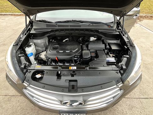 Used 2017 Hyundai Santa Fe Sport w/ 2.4L Tech Package 04 image 11