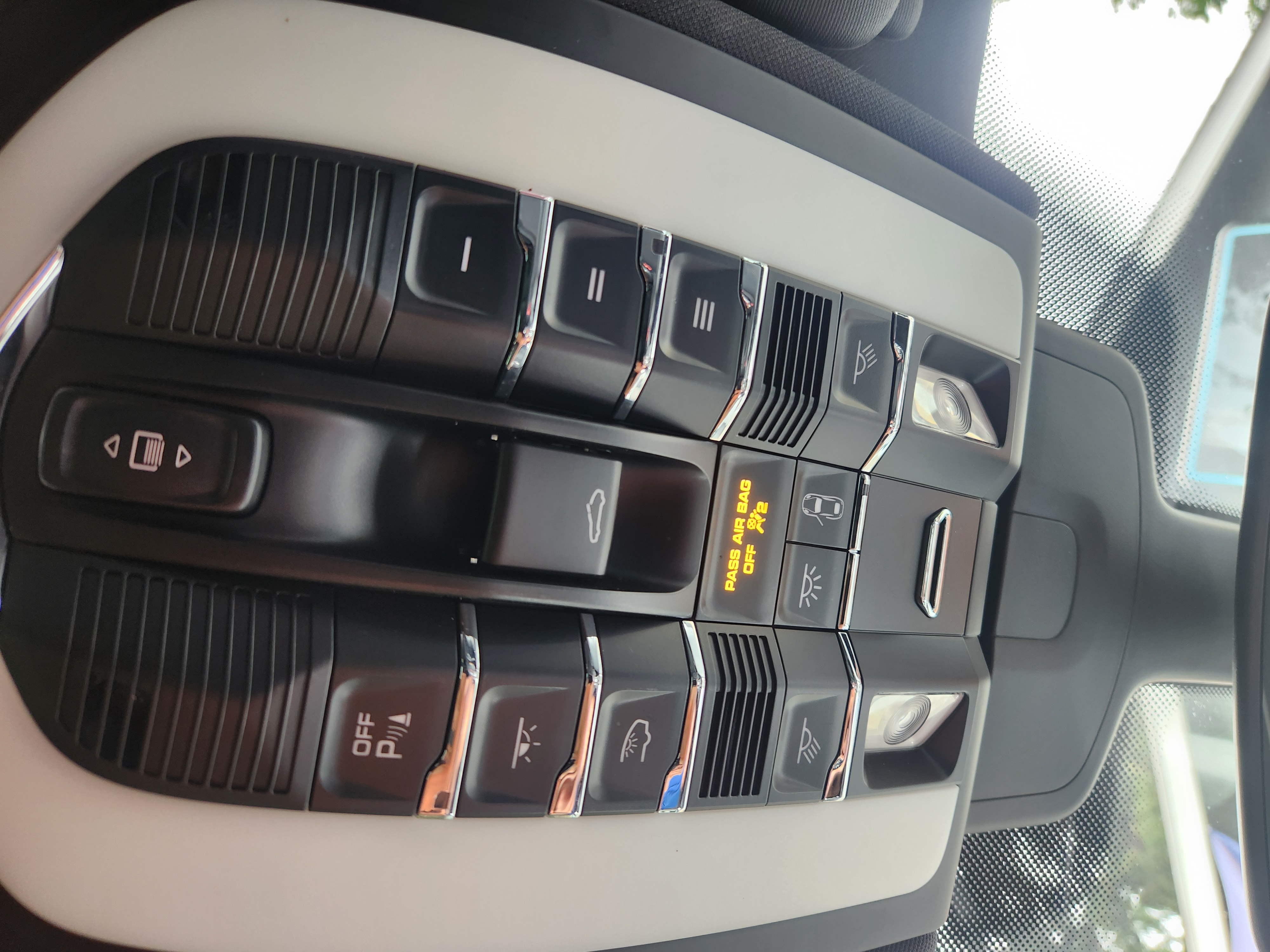 Used 2016 Porsche Cayenne S AWD/4WD image 18