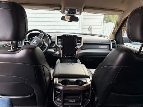 Used 2020 RAM 1500 Laramie image 17