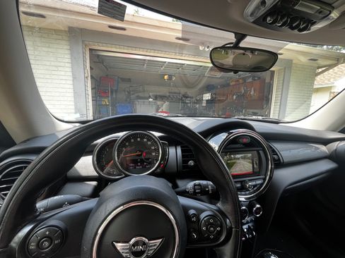 Used 2018 MINI Cooper 2-Door Hardtop FWD image 12