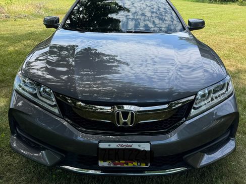 Used 2017 Honda Accord EX-L image 4