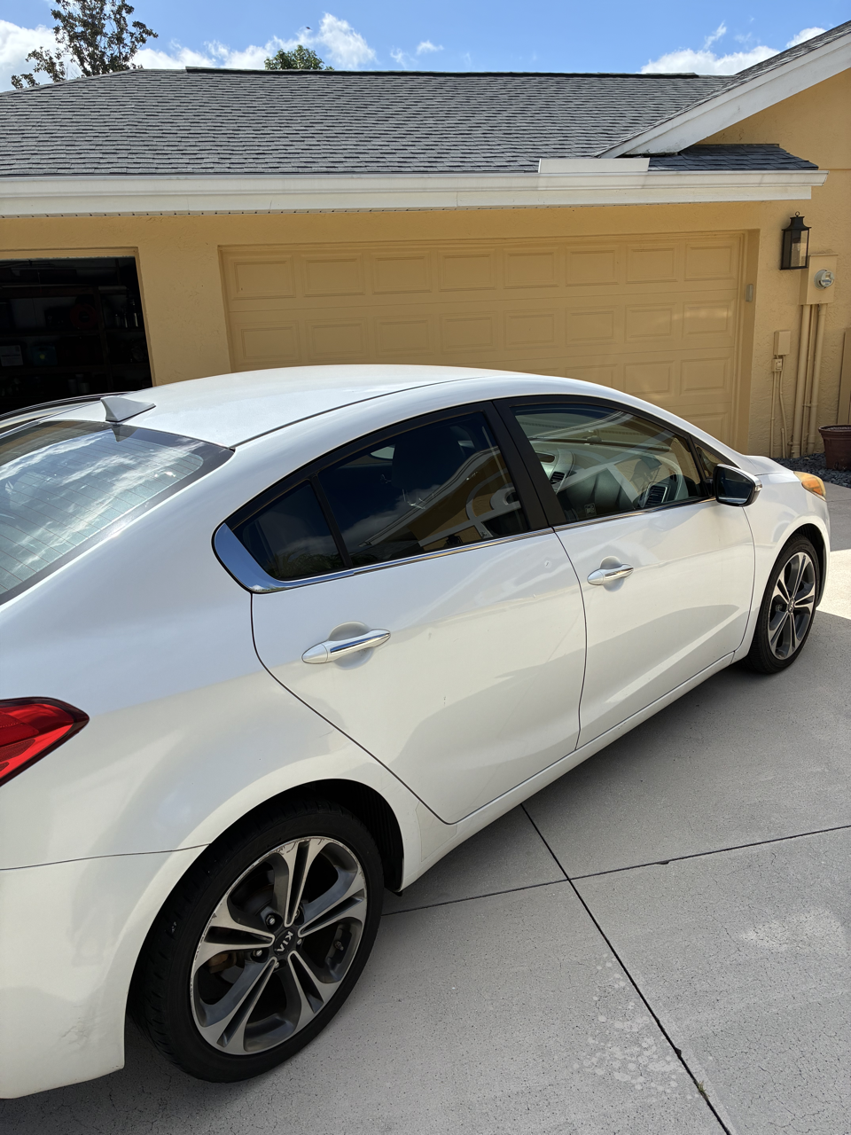 Used 2014 Kia Forte EX FWD image 8