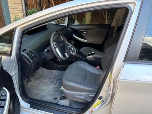 Used 2012 Toyota Prius Two FWD image 4