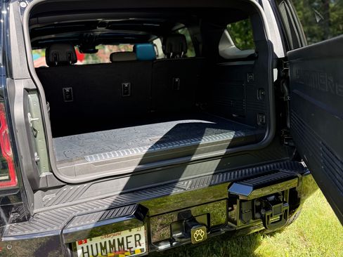 Used 2024 GMC Hummer EV 3X AWD/4WD image 16
