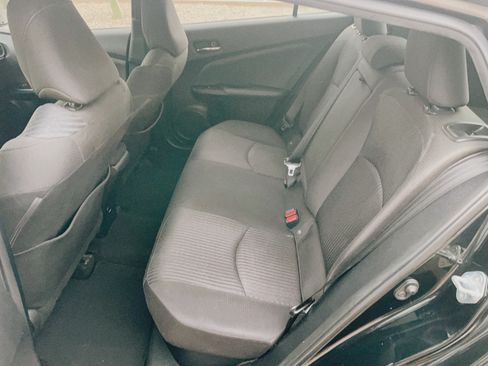 Used 2018 Toyota Prius Two w/ Prius Two Safety Plus Package FWD image 17