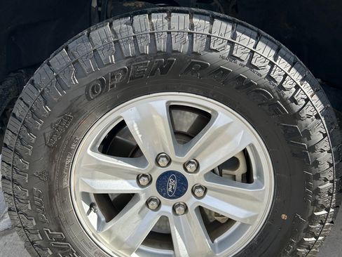 Used 2020 Ford F150 XLT image 6