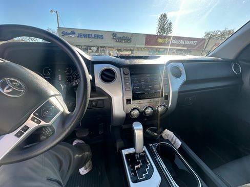 Used 2019 Toyota Tundra SR5 image 11
