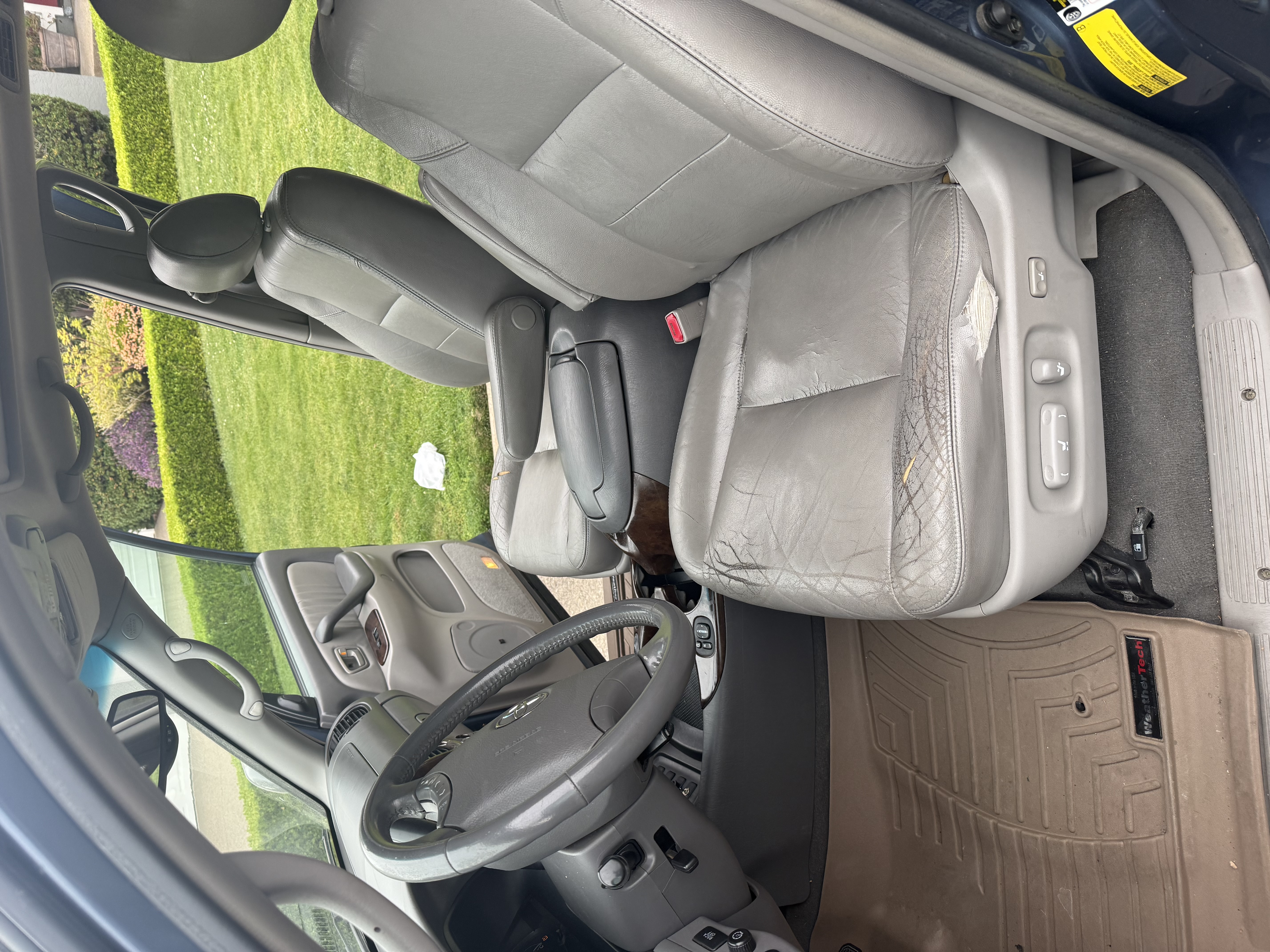 Used 2005 Toyota Sequoia Limited AWD/4WD image 10
