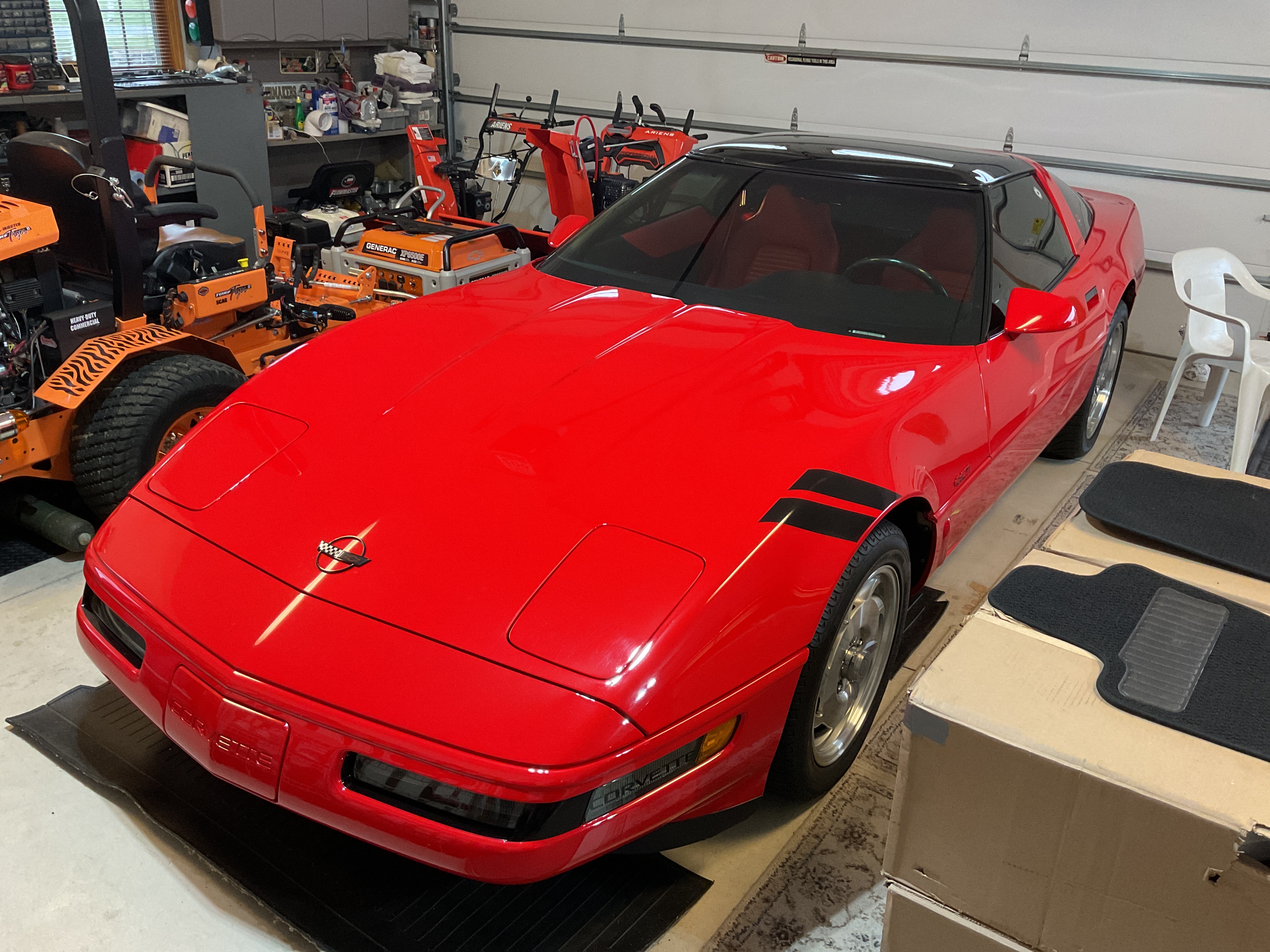 Used 1995 Chevrolet Corvette Coupe RWD image 2