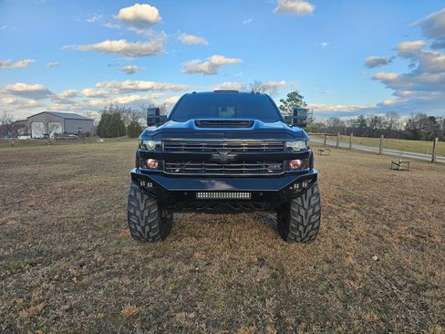 Used 2018 Chevrolet Silverado 2500 LTZ w/ Duramax Plus Package image 4