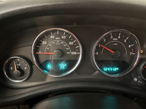 Used 2016 Jeep Wrangler Sport image 5