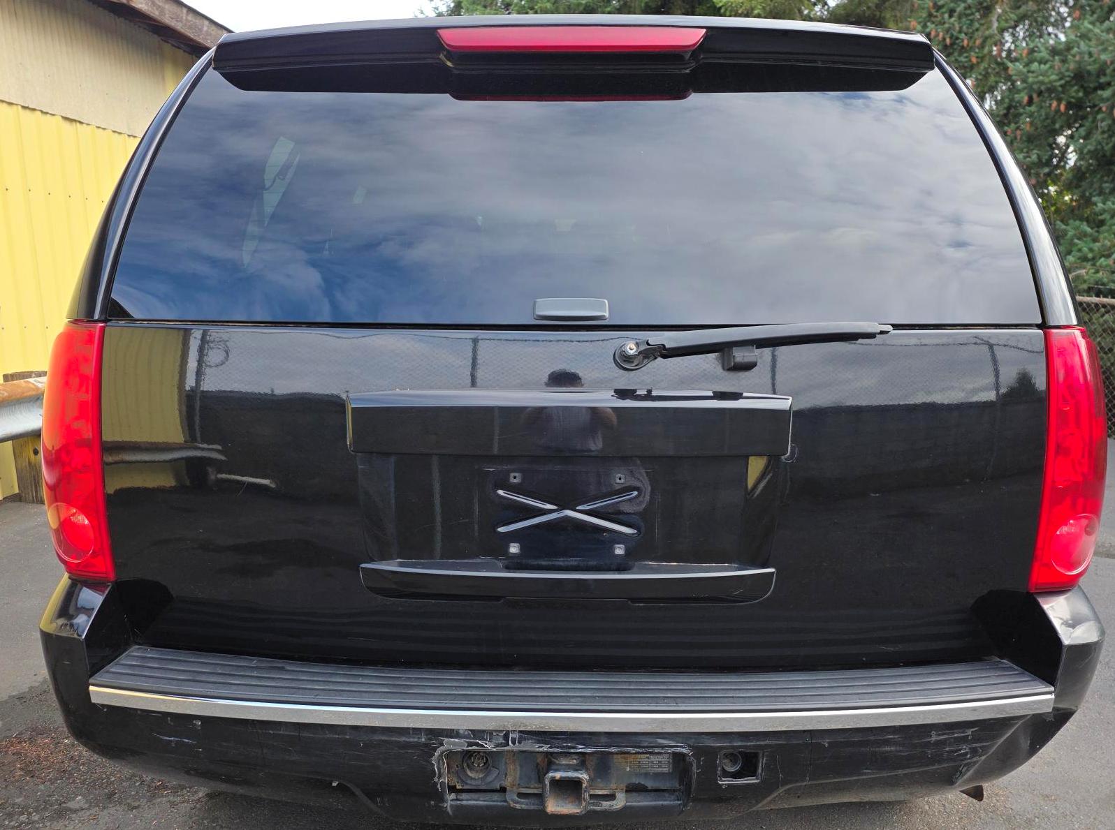 Used 2011 GMC Yukon SLE AWD/4WD image 6
