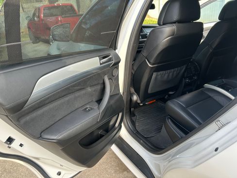 Used 2010 BMW X6 xDrive50i image 6