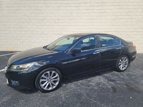 Used 2014 Honda Accord Sport image 11