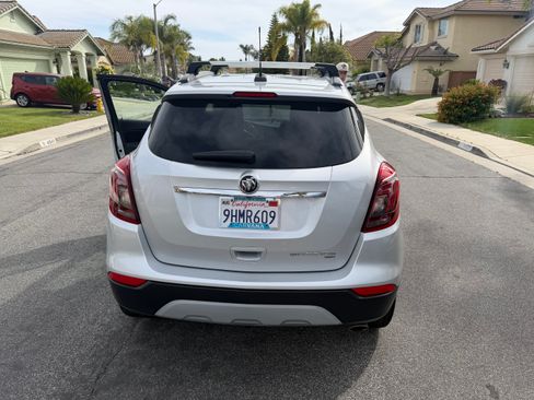 Used 2020 Buick Encore Preferred AWD/4WD image 2