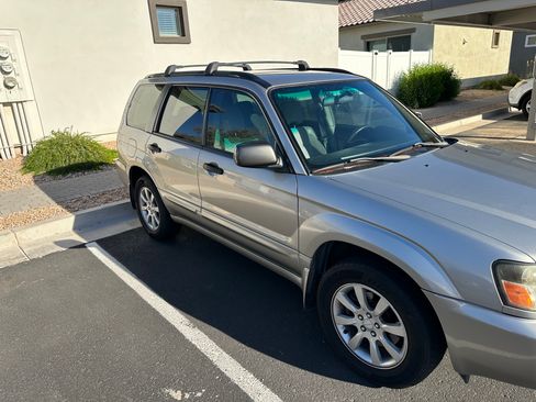 Used 2005 Subaru Forester 2.5XS AWD/4WD image 2