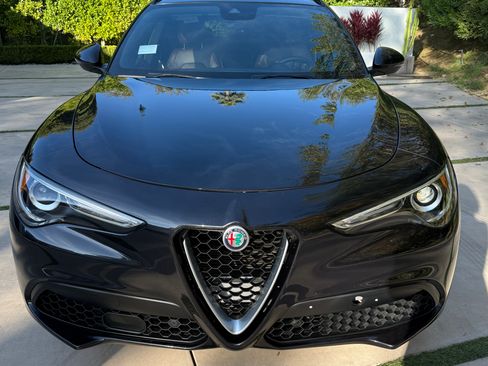 Used 2019 Alfa Romeo Stelvio Ti Sport w/ Quick Order Package 22S Sport image 4