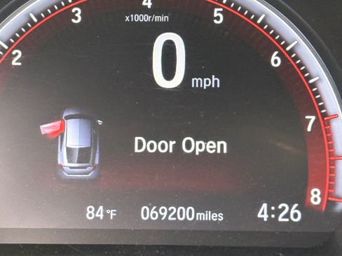 Used 2018 Honda Civic Type R image 9