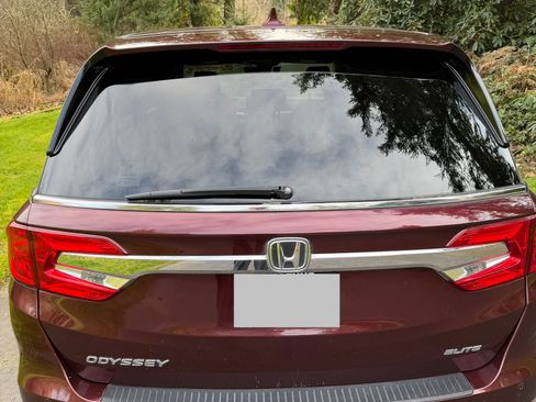 Used 2019 Honda Odyssey Elite image 4