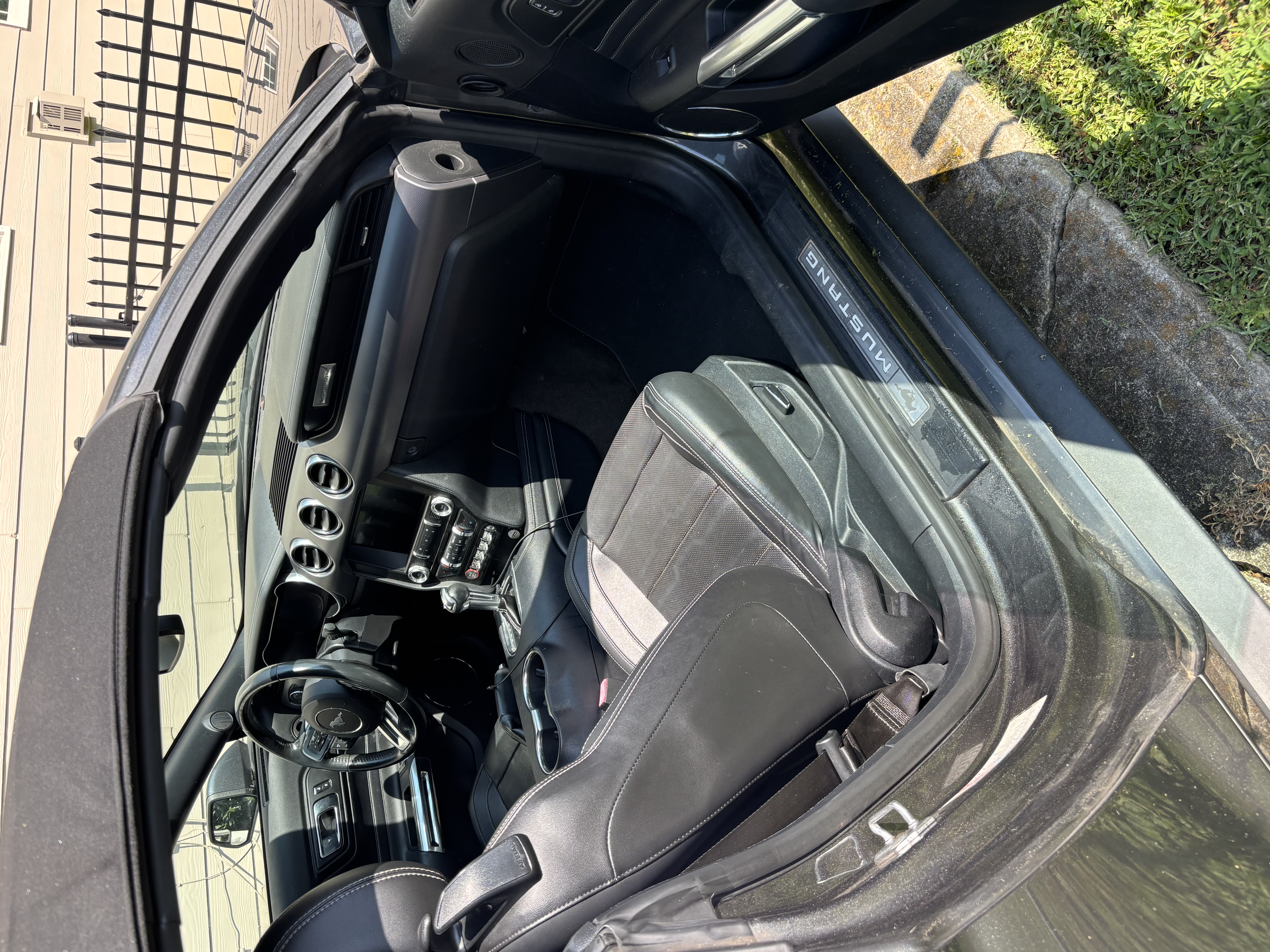 Used 2018 Ford Mustang Premium w/ Equipment Group 201A RWD image 17