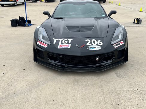 Used 2015 Chevrolet Corvette Z06 w/ Z07 Performance Package RWD image 5