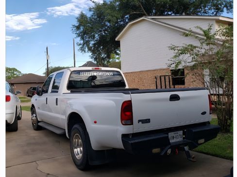 Used 2003 Ford F350 XLT image 2
