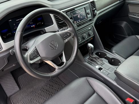 Used 2022 Volkswagen Atlas SE FWD image 19