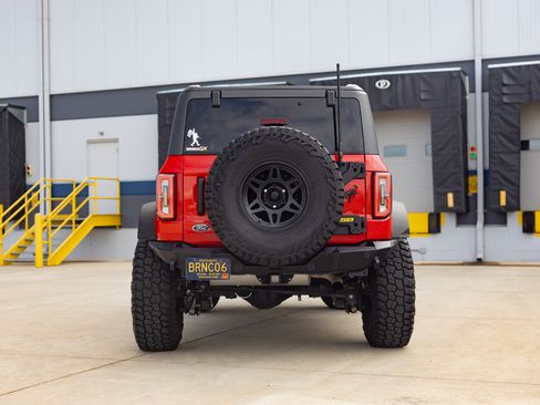 Used 2022 Ford Bronco Wildtrak image 4