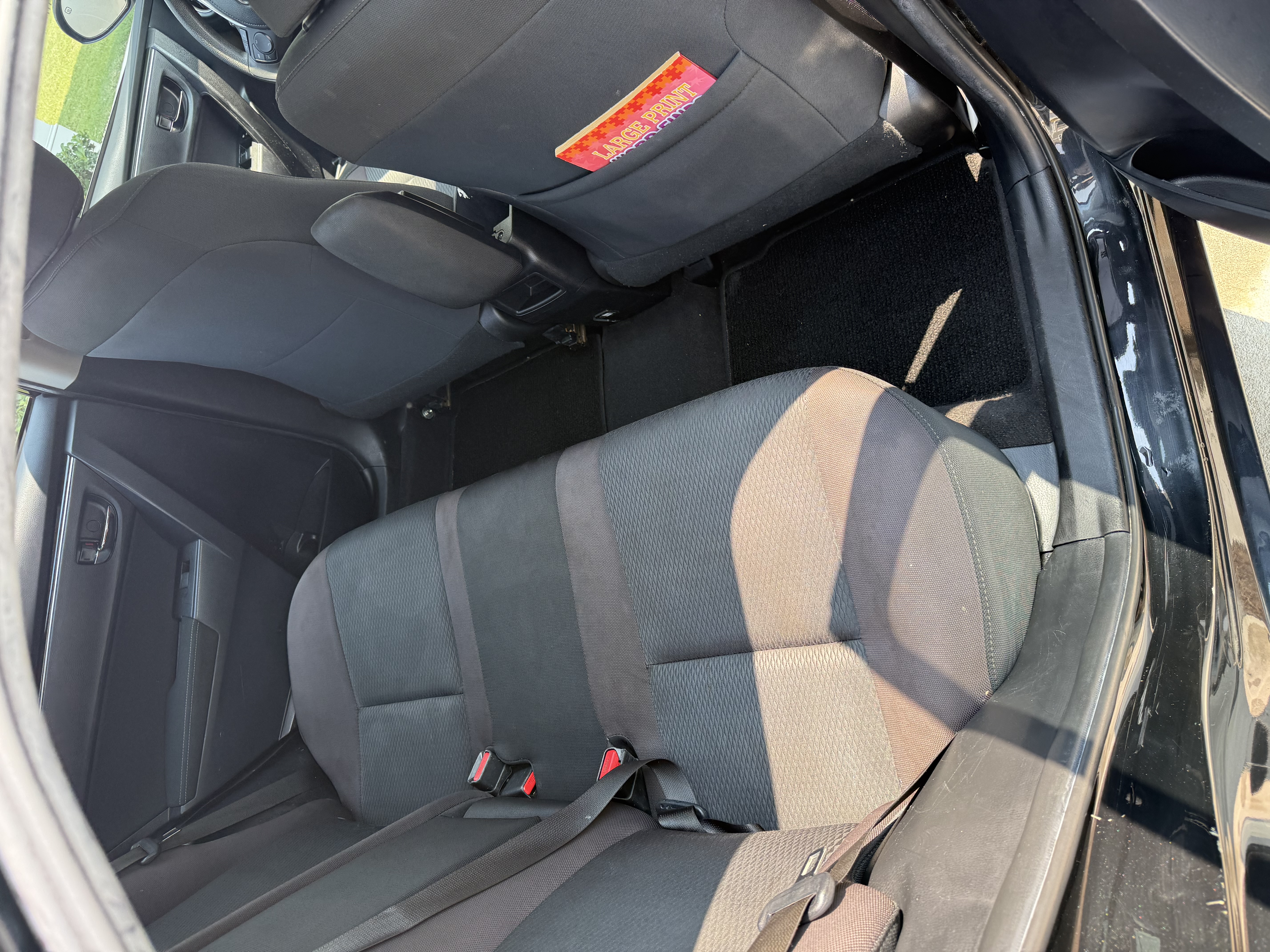 Used 2019 Toyota Corolla LE FWD image 4