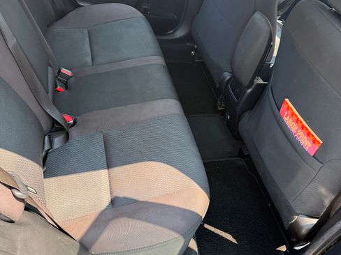 Used 2019 Toyota Corolla LE FWD image 4