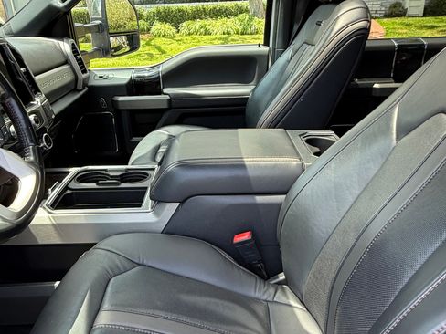 Used 2022 Ford F250 Platinum AWD/4WD image 32